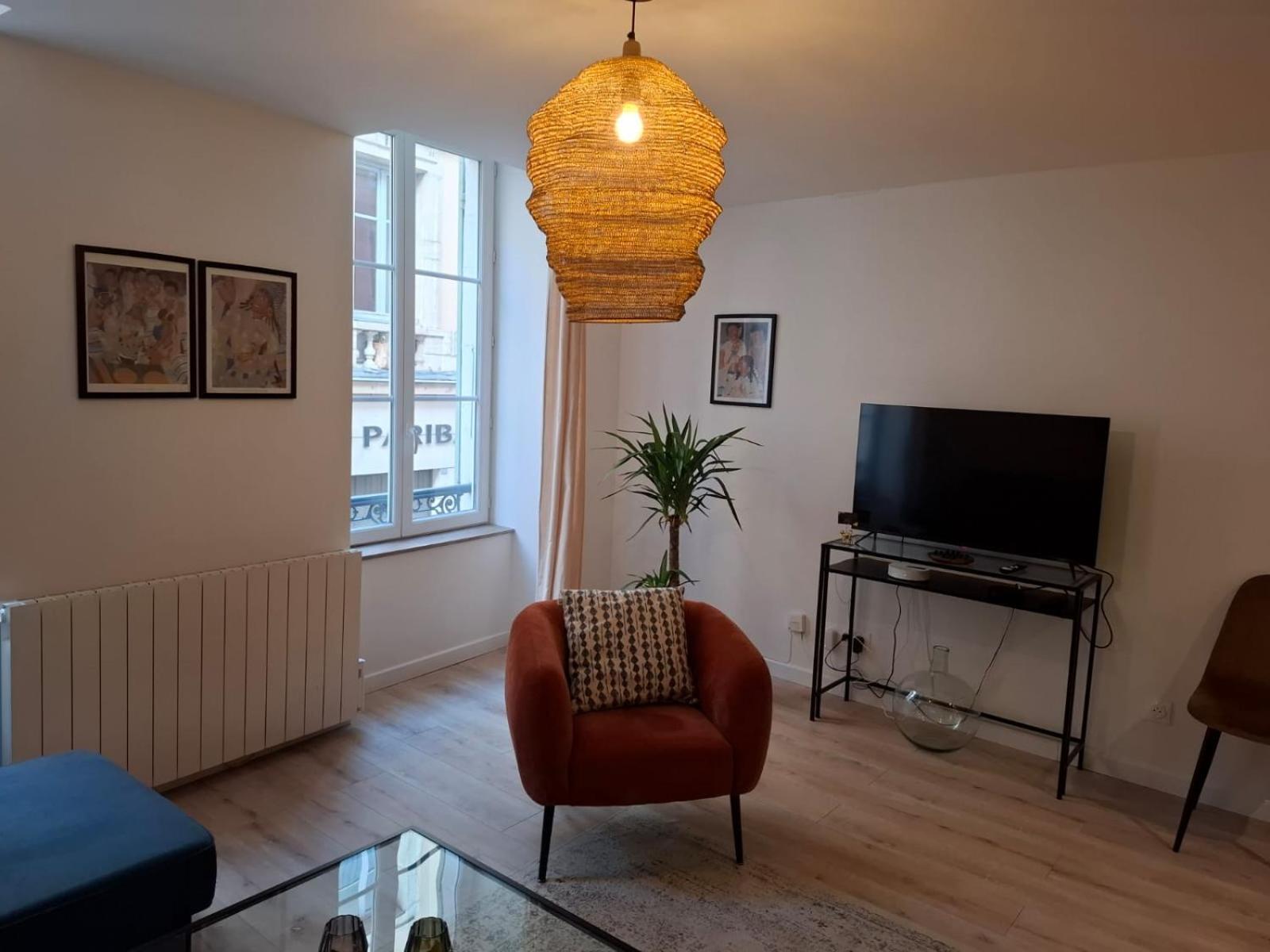 Joli Appartement Au Coeur De Macon Exterior photo